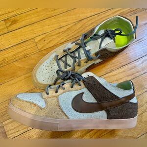 NEW! Never been worn Men’s Nike ID Custom Dunk Low, Size 10